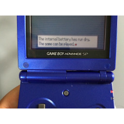 Замена батареи картриджа Game Boy